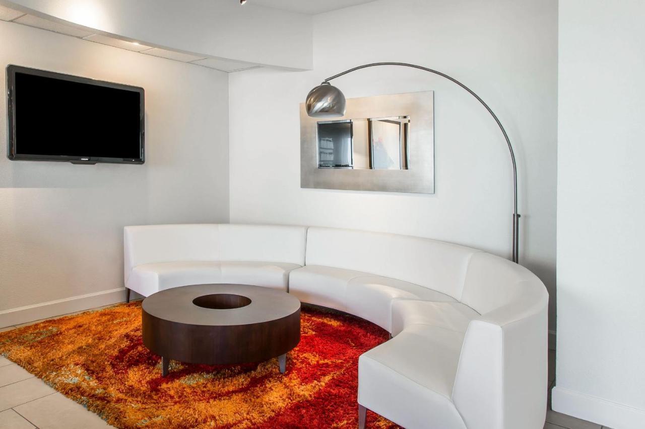Bluegreen Vacations Daytona Seabreeze, Ascend Resort Collection Дейтона-Бич-Шорс Экстерьер фото